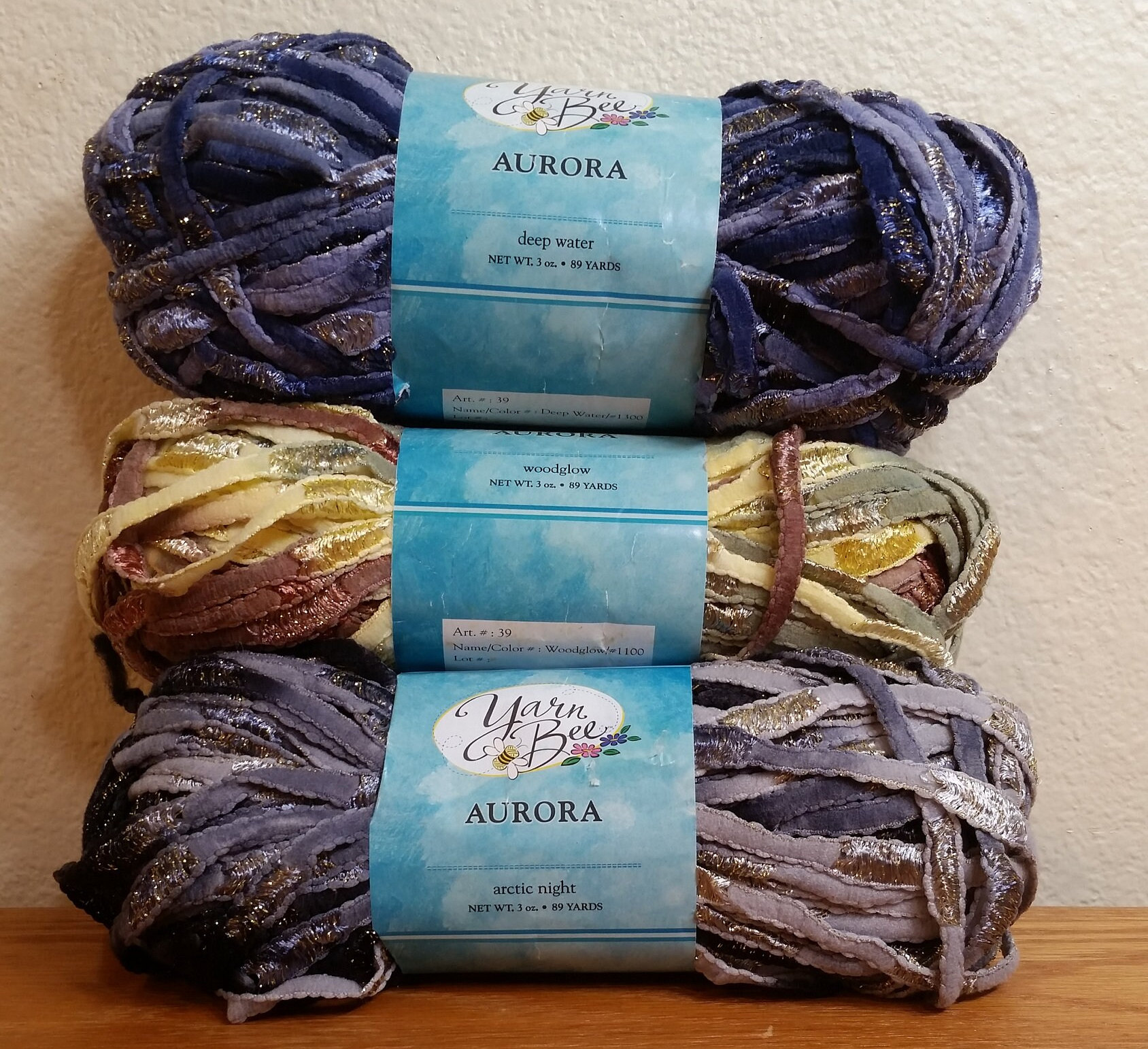 Ahimsa™ Fluffy Yarn - Aurora Silk & Natural Dyes