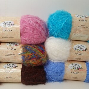 Cameo Yarn Bee, Harlequin Opal, 3.5oz, Bulky 6,