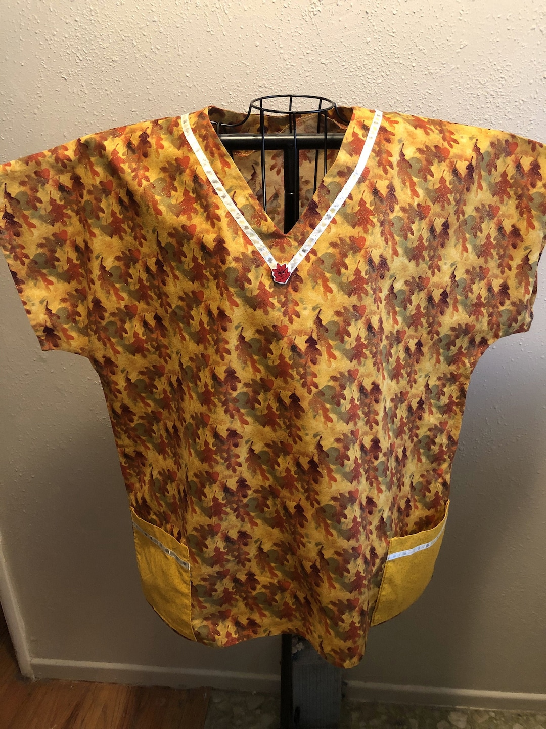 Scrub Tops, Nurses, Hospital, Medical Scrubs, Daycare, Teachers