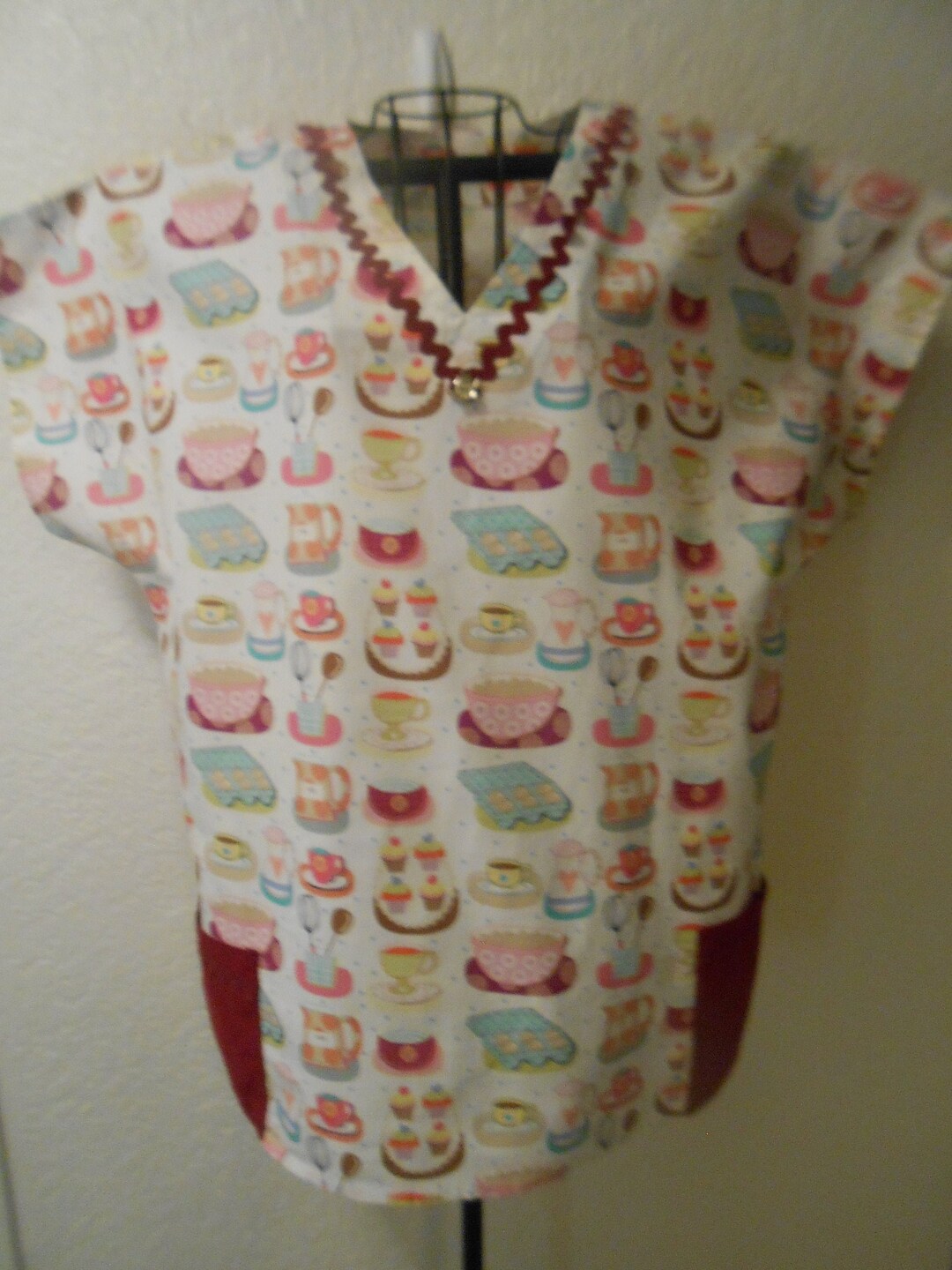 Scrub Tops, Nurses, Hospital, Medical Scrubs, Daycare, Teachers