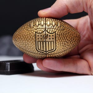 Caja para anillos de compromiso de fútbol americano - Joyero para propuesta deportiva de la NFL