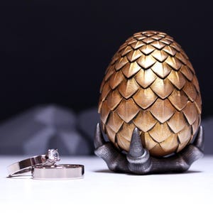 Dragon Egg Ring Box – Game of Thrones Geek Wedding Proposal