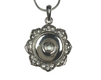 Snap Button Pendant Necklace: DIY Jewelry with Chain