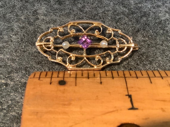 10k Gold Edwardian Brooch with Pearls and Amethyst - image 6