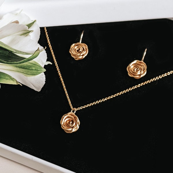 Gold Rose Jewellery Set, Rose Jewellery Gift, Gold Jewellery, Bridesmaid Gift, Wedding Jewellery, Anniversary Gift, Feminine Jewellery Gift