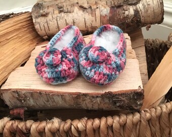 Crochet baby booties/slippers pink and blue handmade
