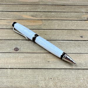 Glacier White Handcrafted cigar style writing pen in chrome hardware. Ballpoint twist pen with Parker refill, Shimmering White
