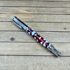 Bolígrafo magnético cromado personalizado de resina roja, blanca y azul, bolígrafo Patriot del 4 de julio