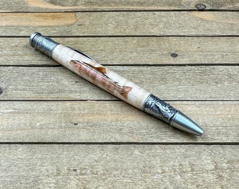 A great gift for a fly fisherman and anyone who enjoys fishing. Maple wood pen with a Rainbow Trout image