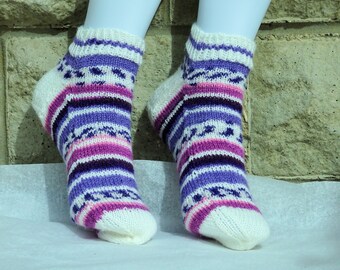 Bright and Cheerful Ladies Striped Ankle Socks