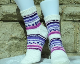 Purple and white striped ladies short socks