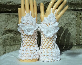 Fingerless Crochet Wedding Gloves in Laceweight cotton thread