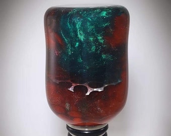 Bottle stopper with Iridescent Punchinello Ribbon Cast in Resin