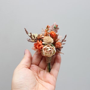Rust orange beige boutonniere Rustic wedding Fall wedding Flower accessories Boutonniere Buttonhole Groom Groomsmen Fiance