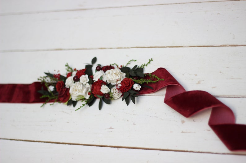 White red flower comb/Floral headpiece/Bridal hair comb/Flower accessories/Bridesmaid comb/Wedding hairpiece/Outdoor wedding Burgundy belt