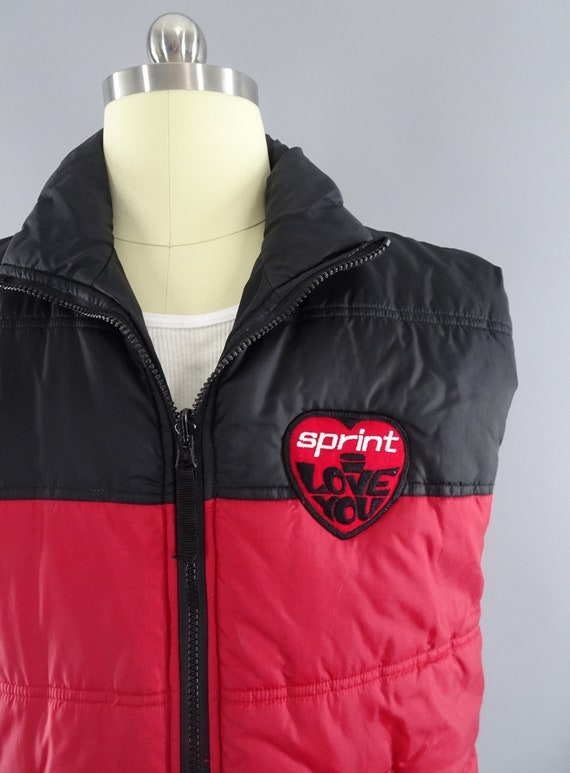 Sprint Snowmobiles Snowmobile Racing Puffer Vest, Bla… Gem