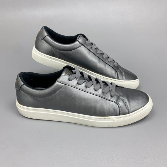 2000s Vintage Silver Leather Guess Sneakers, Bare… - image 3