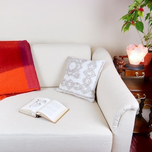 Handwoven designer cushion cover of wool for an elegant atmosphere approx. 40x40cm (16&#39;&#39; x 16&#39;&#39;) in white and sandy colour