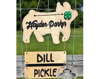 Show Pig Stall Sign with Hanging Name Plate, Wood Livestock Show Sign with 3D Raised Letters, Personalized Pig Pen, Pig Show Award
