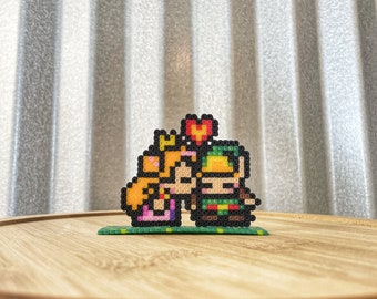 Link and Zelda Kissing Figurine | Link & Zelda  | Video Game Decor | Retro Gaming Art | 8 bit Art | Links Awakening | Zelda Cake Toppers