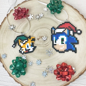 Sonic The Hedgehog Videospiel-Weihnachtsdekorationsspielzeug | Videospielspielzeug | Sonic and Tails Retro SEGA Game Art | Klassisches Sega Sonic Gamer-Geschenk