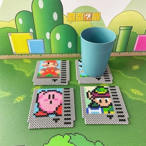 レトロビデオゲームコースターセット | 任天堂ゲーマーギフト | NESカートリッジコースター | マリオルームデコレーション | ゼルダギフト | カービーゲーム | ゲームルームデコレーション