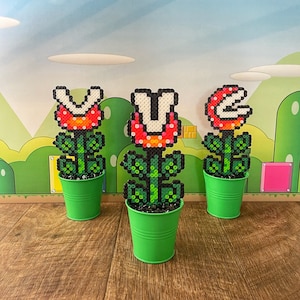 Große Piranha Mario Pflanze in Warp Tube | Videospiel Dekor | Schreibtisch Pflanze | Spielzimmer Dekor | Super Mario | Pixel Piranha Pflanze | Mario Blume