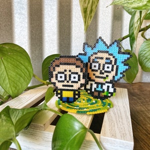 Rick und Morty 3D Schreibtisch Spielzeug | Erwachsene schwimmen Charaktere | Aussenseiter Dekor | Retro Arcade-Spiele Rick und Morty Lustiges Geschenk | Gag Geschenke für Erwachsene