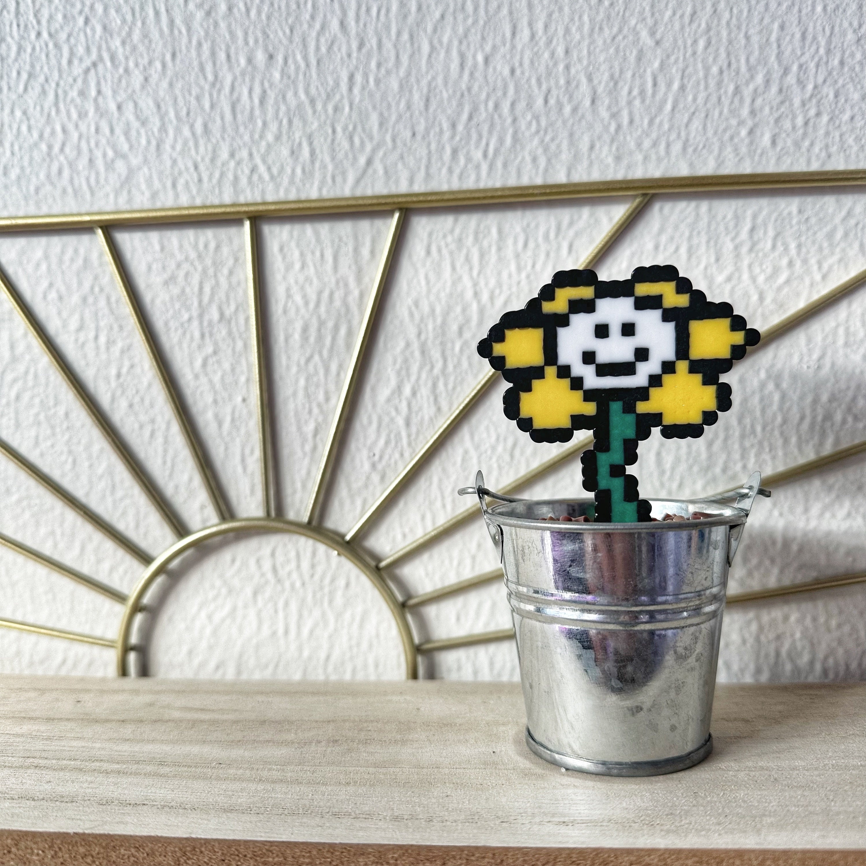 Undertaleゲームの鉢植えミニハッピーフラウィーフラワー | ビデオ