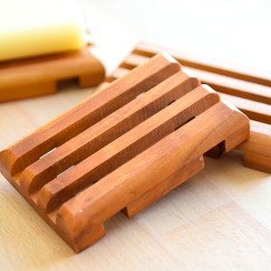 Soap dish in wood, reusable and esthetic