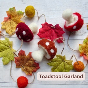 Autumn Garland of Felt Pumpkins or Toadstool Mushrooms Fall Leaves Pompom Balls. Rustic bunting. Halloween decorations. party home decor Toadstools