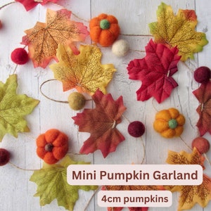 Autumn Garland of Felt Pumpkins or Toadstool Mushrooms Fall Leaves Pompom Balls. Rustic bunting. Halloween decorations. party home decor 4cm MINI Pumpkin