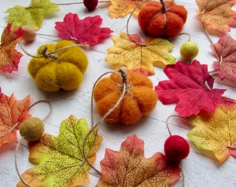 Fall Pumpkin Garland of Autumn Leaves or Toadstool Mushroom bunting. Rustic autumn home decor. Woodland Halloween decorations, table runner