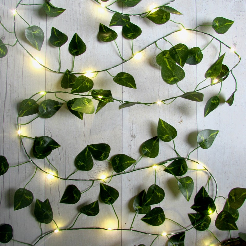 Ivy leaf garland string lights, Pothos fairy lights, evergreen philodendron bunting. Cottagecore Christmas decoration. Holiday decor image 10