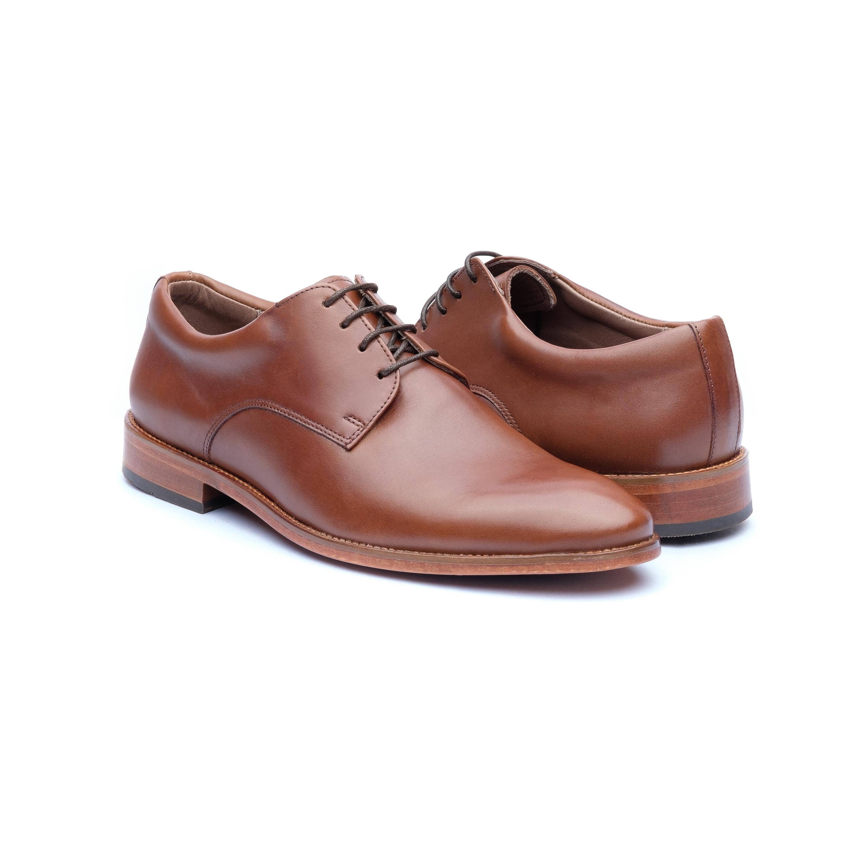 briwn dress shoes