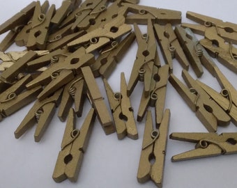 50 Mini Pinces à Linge 30x4x8mm Or Laqué Bois Décoratif Clips Artisanat Décoration