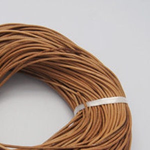 Cordón de cuero marrón ciervo de 1 m, 1,5 mm de piel de vaca para hacer joyas, collares, manualidades y decoración.