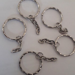 5 key rings corrugated with chain 25x2mm platinum made of steel 2.5mm thick, chain length approx. 27mm