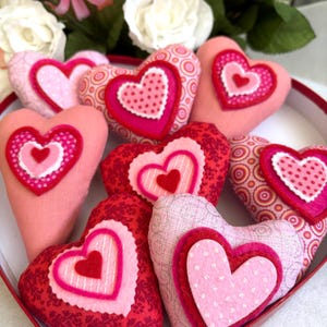 Valentines Heart Pillows, Primitive farmhouse Valentines heart bowl fillers, Valentine&#39;s Decor, Stuffed hearts