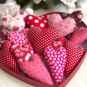 Set of 5 Valentines Heart Pillows, Red and Pink Fabric Hearts, Red Shabby Hearts Cottage Chic Rustic, Valentine&#39;s Decor, Stuffed hearts