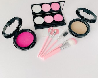 Pretend makeup - Pretty in pink