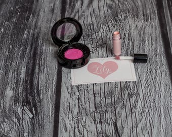 Pretend makeup- Pink mini me