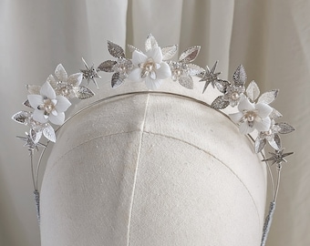 Silver bridal headband, white porcelain flower headpiece, Romantic wedding Tiara, Celestial Bridal headpiece, Stars and flower Headband,