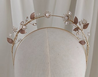 Bridal headpiece, floral wedding headband, dainty wedding headpiece, floral crown for brides