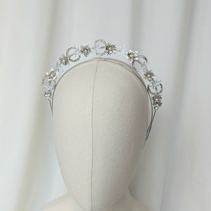 Stars Moon Flower Bridal Headband, Celestial Gold Bridal Crown, Romantic Bridal Tiara, Celestial Bridal Hair, Stars and Moon Headband, Bride image 2