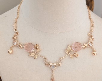 Enchanting Pink Rose Necklace, Cottagecore Style jewelry, Beautiful Fantasy Fairycore Necklace, Royal Princess Inspired jewelry