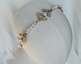 Bridal Pearl Art Deco Style Gold Headband, Freshwater Pearl Headband, Crystal Wedding Crown, boho headband, Bridal Headpiece.