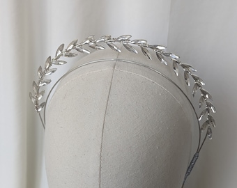 ブライダルクリスタルローレルリーフハロー：シルバーウェディングヘッドバンド