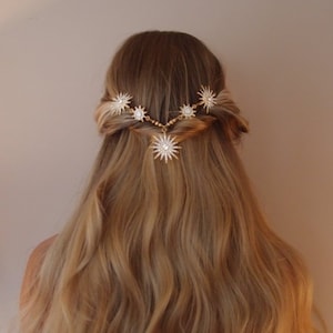 Gold Bridal Back Headpiece, Bridal Star Headpiece, Crystal Star Headpiece, Crystal Star Headband, Bridal Hair Accessory, Bridal Hair, Bridal