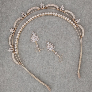 Vintage style bridal headpiece for wedding, Gold Bridal Crown, Romantic wedding Tiara, Bridal tiara, pearl and crystal crown,